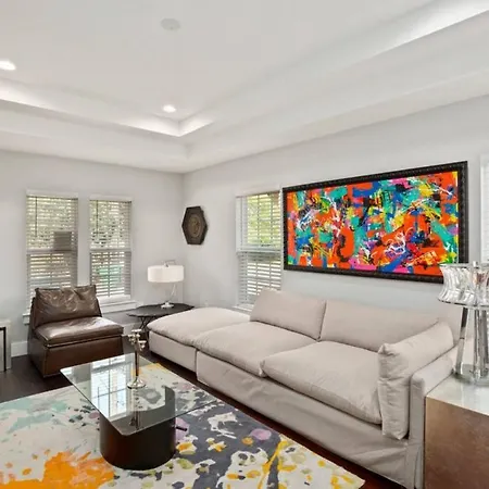 Walk To Ut And E 6Th In Fully Equipped Atx House Villa